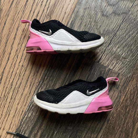 Nike Air Max - Picture 2 of 4